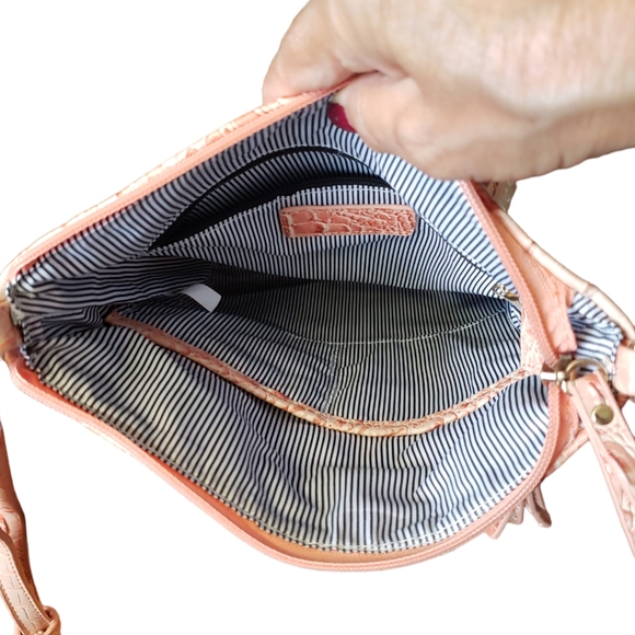 Rose Pink Multi Zipper Beautiful Crossbody bag - Picture 9 of 16